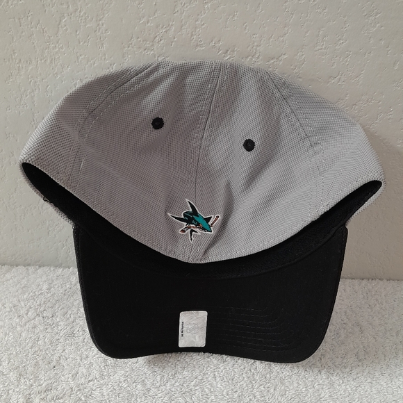 Sharks - Picture 4 of 5